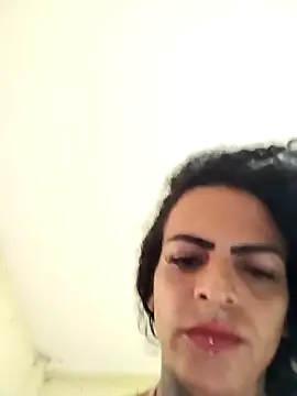 Snapshot of MaraVililhosa chatting on February 25, 4:21 pm MaraVililhosa online show from February 25, 4:21 pm