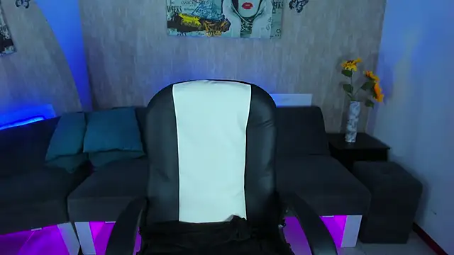 nova sex01 online show from March 1, 11:12 am