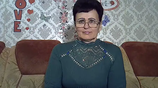 PaulaGolden online show from April 30, 6:58 pm