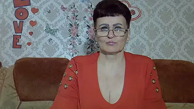 PaulaGolden online show from June 5, 5:51 pm