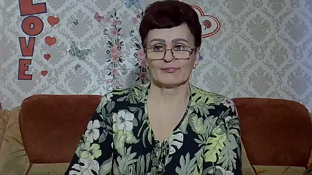 Snapshot of PaulaGolden chatting on July 15, 5:40 pm PaulaGolden online show from July 15, 5:40 pm