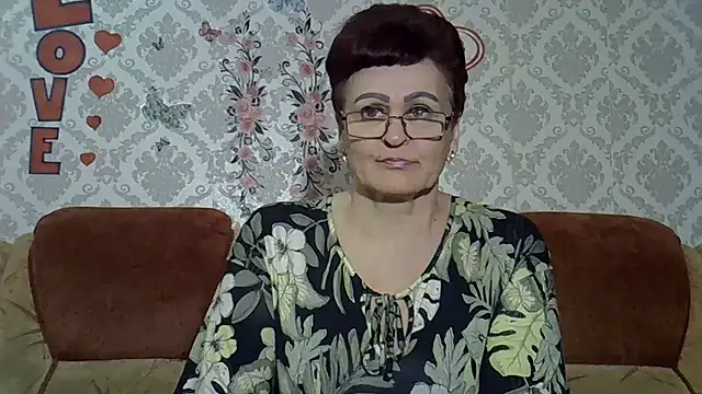 Snapshot of PaulaGolden chatting on July 23, 6:17 pm PaulaGolden online show from July 23, 6:17 pm