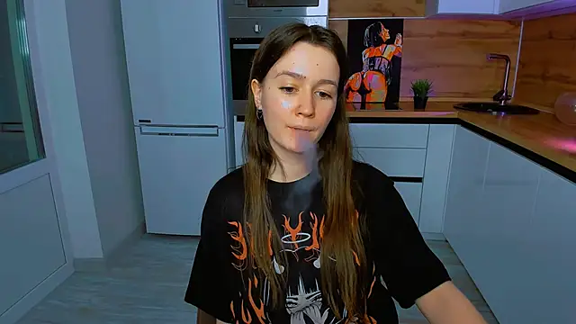 Snapshot of ameli_moon chatting on March 5, 3:51 pm ameli moon online show from March 5, 3:51 pm