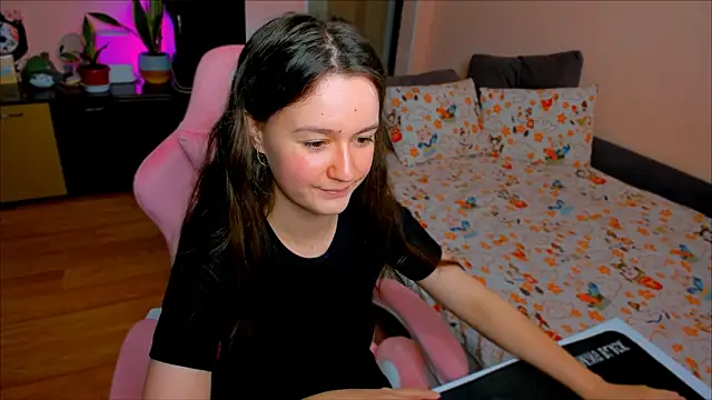 Snapshot of ameli_moon chatting on October 11, 3:21 pm ameli moon online show from October 11, 3:21 pm