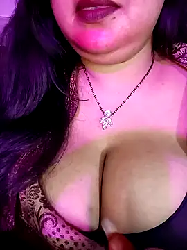 Suhanakhan00 online show from November 21, 6:17 pm