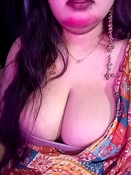Suhanakhan00 online show from March 24, 7:30 pm