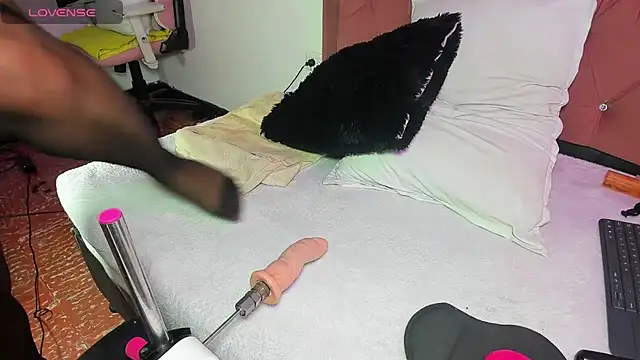 kyliestteel online show from January 27, 2:31 am