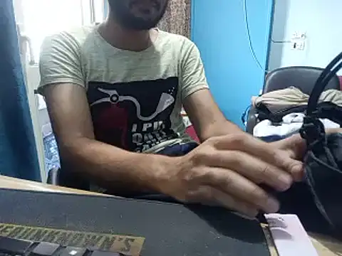 SALLY OMAR  online show from July 29, 3:21 pm