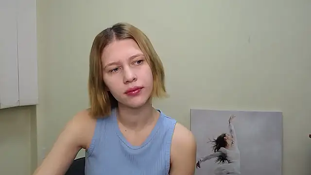 StellaCRL online show from December 9, 7:06 am