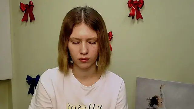 StellaCRL online show from February 14, 3:36 pm