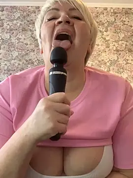 Laura Millf online show from February 13, 7:45 am