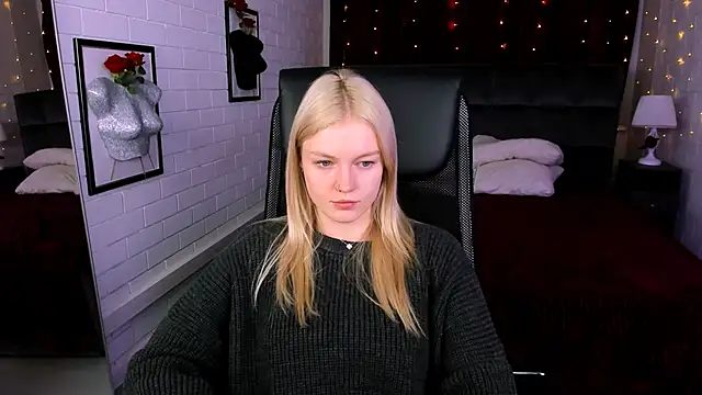 Snapshot of GraceGlamour chatting on November 2, 5:10 am GraceGlamour online show from November 2, 5:10 am