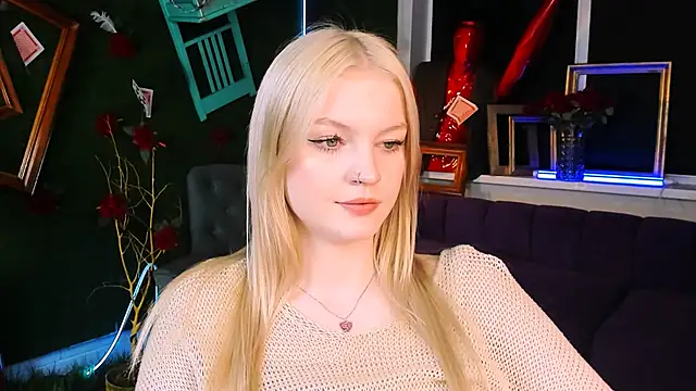 Snapshot of GraceGlamour chatting on November 26, 1:12 pm GraceGlamour online show from November 26, 1:12 pm