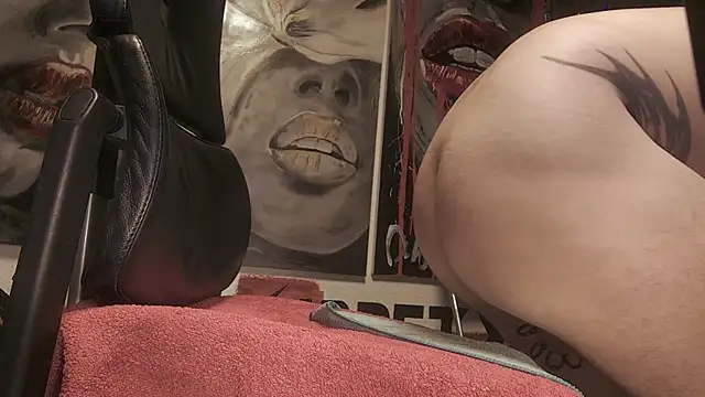 dani4334 online show from February 9, 10:58 pm