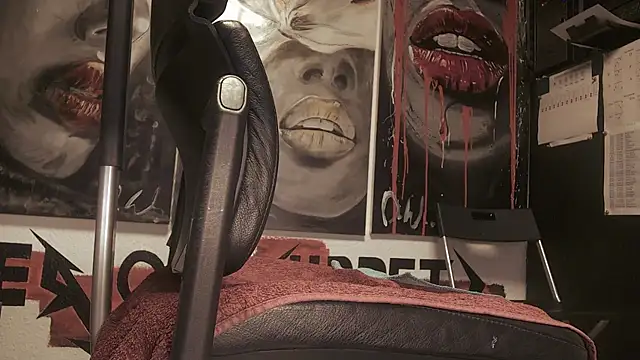 dani4334 online show from February 13, 9:22 pm