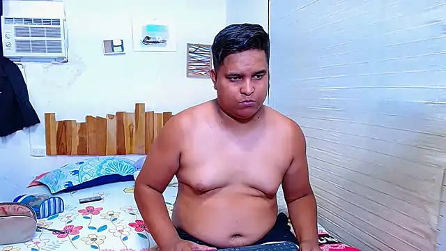 lucasandSofi online show from March 15, 9:54 pm