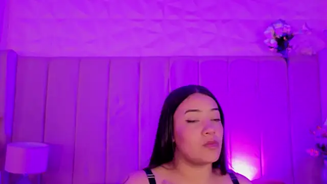 MollyBigBoobs12 online show from May 5, 9:12 pm