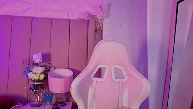 MollyBigBoobs12 online show from June 17, 9:27 pm