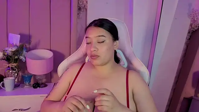 MollyBigBoobs12 online show from July 1, 9:25 pm