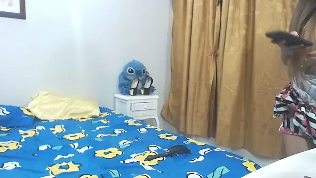 SaraStoneCute online show from June 14, 3:41 am