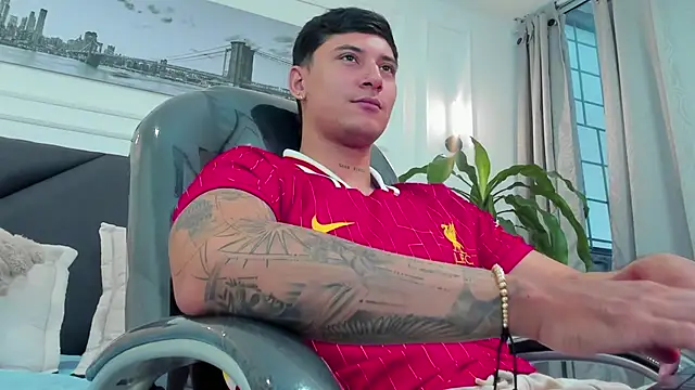 Snapshot of Damian23__ chatting on November 14, 11:53 am Damian23 online show from November 14, 11:53 am