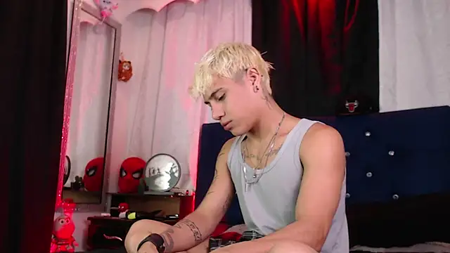 Sexys Boys Hot1 online show from July 30, 1:26 am