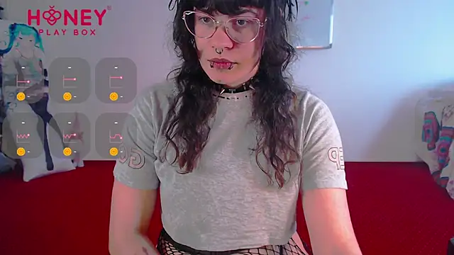 Snapshot of pain_princee chatting on March 14, 7:04 am pain princee online show from March 14, 7:04 am