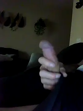 Snapshot of huego79 chatting on November 2, 2:19 pm huego79 online show from November 2, 2:19 pm