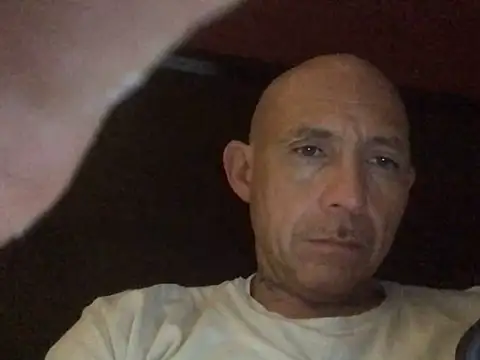 Snapshot of huego79 chatting on December 23, 3:59 am huego79 online show from December 23, 3:59 am