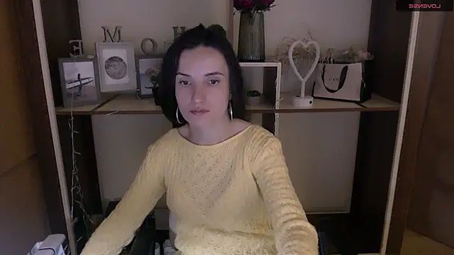 LaimaV  online show from December 9, 2:17 pm