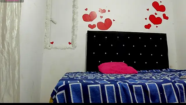 Snapshot of chloe_evanx_ chatting on March 5, 7:06 pm chloe evanx  online show from March 5, 7:06 pm