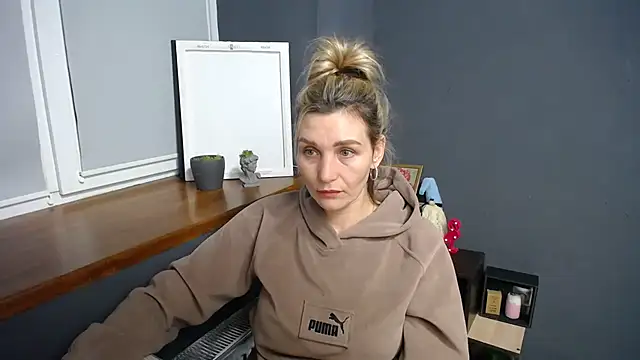 Snapshot of _sexy_lady chatting on January 4, 1:10 pm sexy lady online show from January 4, 1:10 pm