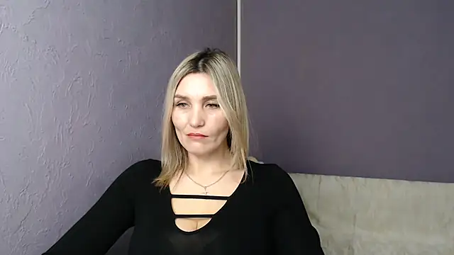 Snapshot of _sexy_lady chatting on February 13, 1:59 pm sexy lady online show from February 13, 1:59 pm