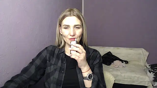 Snapshot of _sexy_lady chatting on October 23, 1:43 pm sexy lady online show from October 23, 1:43 pm