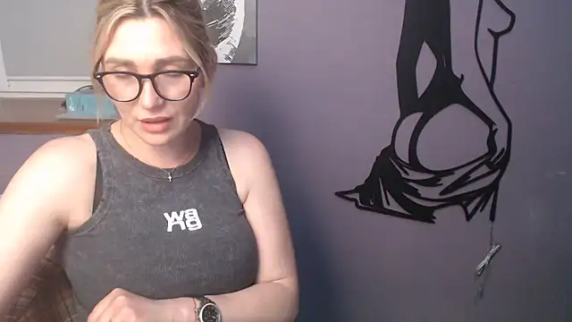  sexy lady online show from June 3, 2:33 pm