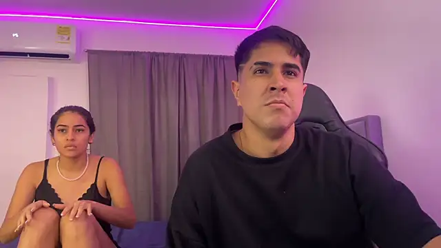 dereckbrownn online show from January 19, 5:05 am