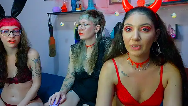 Snapshot of DianaSartori chatting on October 30, 3:02 pm DianaSartori online show from October 30, 3:02 pm