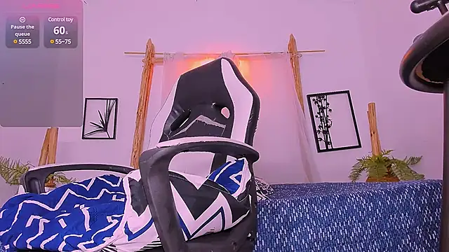 Ian Cooper  online show from December 5, 1:36 am