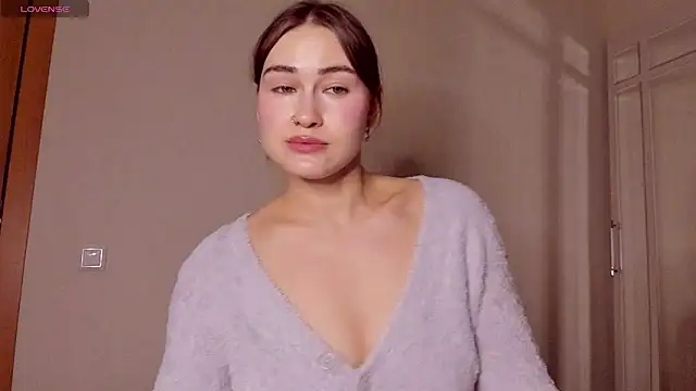 sleeeep y online show from February 3, 11:26 pm