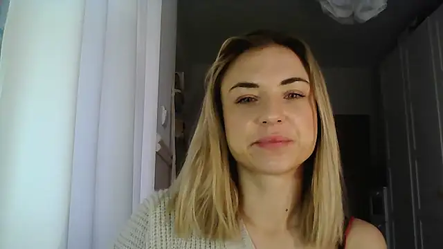 Snapshot of ashley_xlove chatting on January 23, 7:43 am ashley xlove online show from January 23, 7:43 am