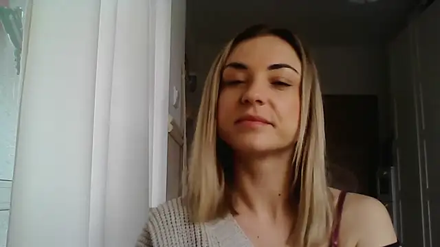 Snapshot of ashley_xlove chatting on February 24, 10:48 am ashley xlove online show from February 24, 10:48 am