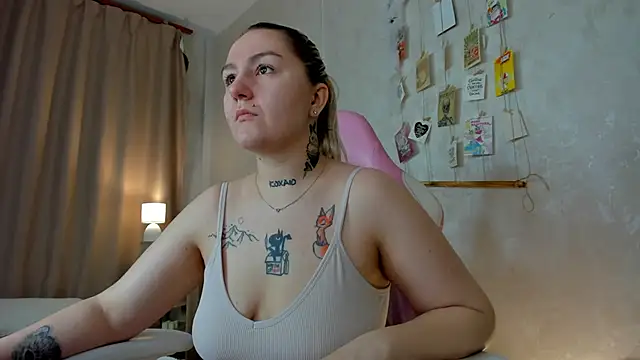 Debbie Taylor online show from November 20, 5:45 pm