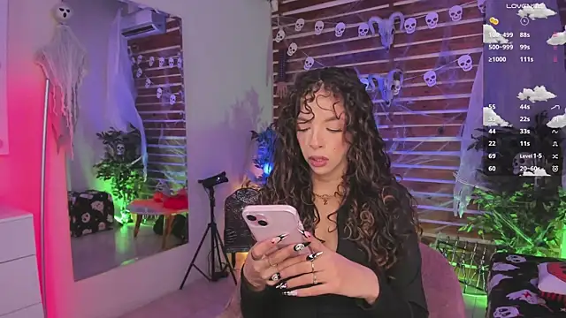 Snapshot of Sapphire_Venuss chatting on October 20, 1:39 am Sapphire Venuss online show from October 20, 1:39 am