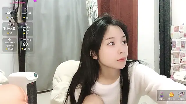 Snapshot of QQ88-99 chatting on February 10, 9:47 am QQ88-99 online show from February 10, 9:47 am