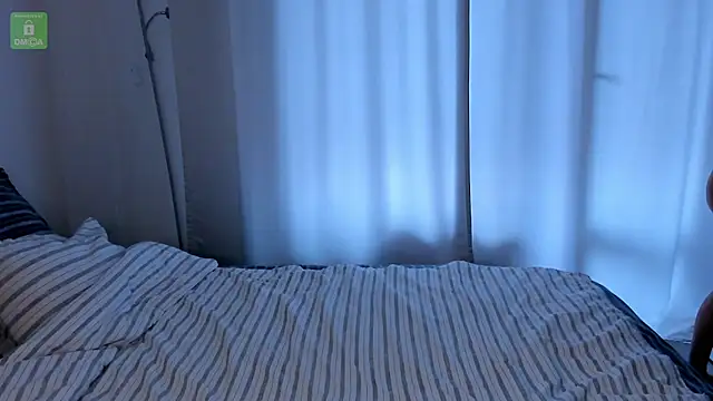 erika hoiree online show from August 4, 9:12 am