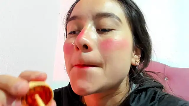 teffy lee online show from February 8, 9:36 pm