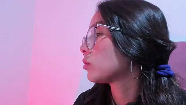 teffy lee online show from March 17, 8:09 pm