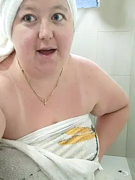 Snapshot of Chloee_ep chatting on January 13, 12:51 am Chloee ep online show from January 13, 12:51 am