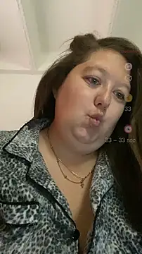 Snapshot of Chloee_ep chatting on January 22, 9:54 pm Chloee ep online show from January 22, 9:54 pm