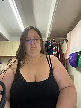 Snapshot of Chloee_ep chatting on September 19, 10:21 pm Chloee ep online show from September 19, 10:21 pm